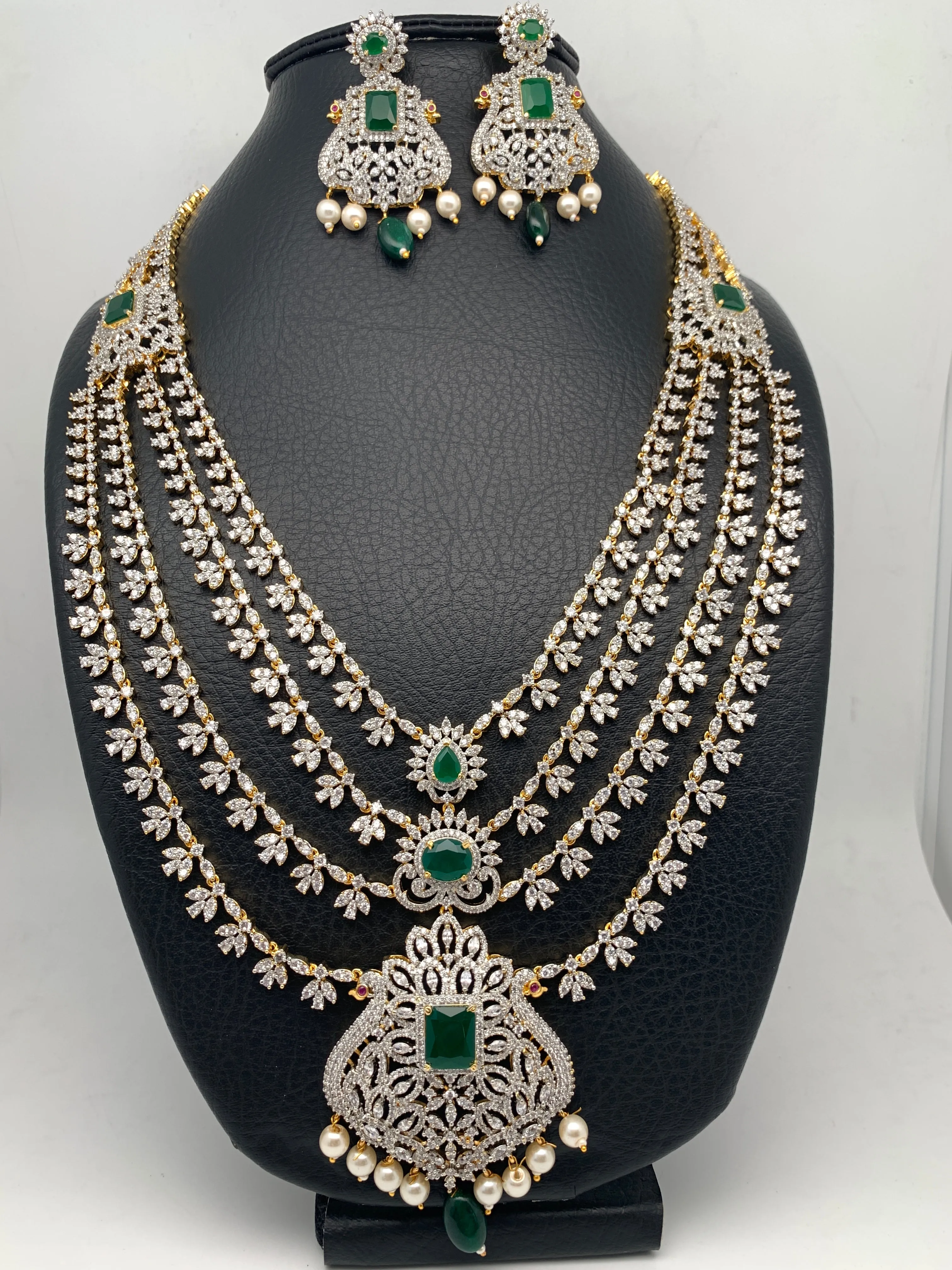 AD Emerald Green Stone Four Layer Char Lada Long Necklace
