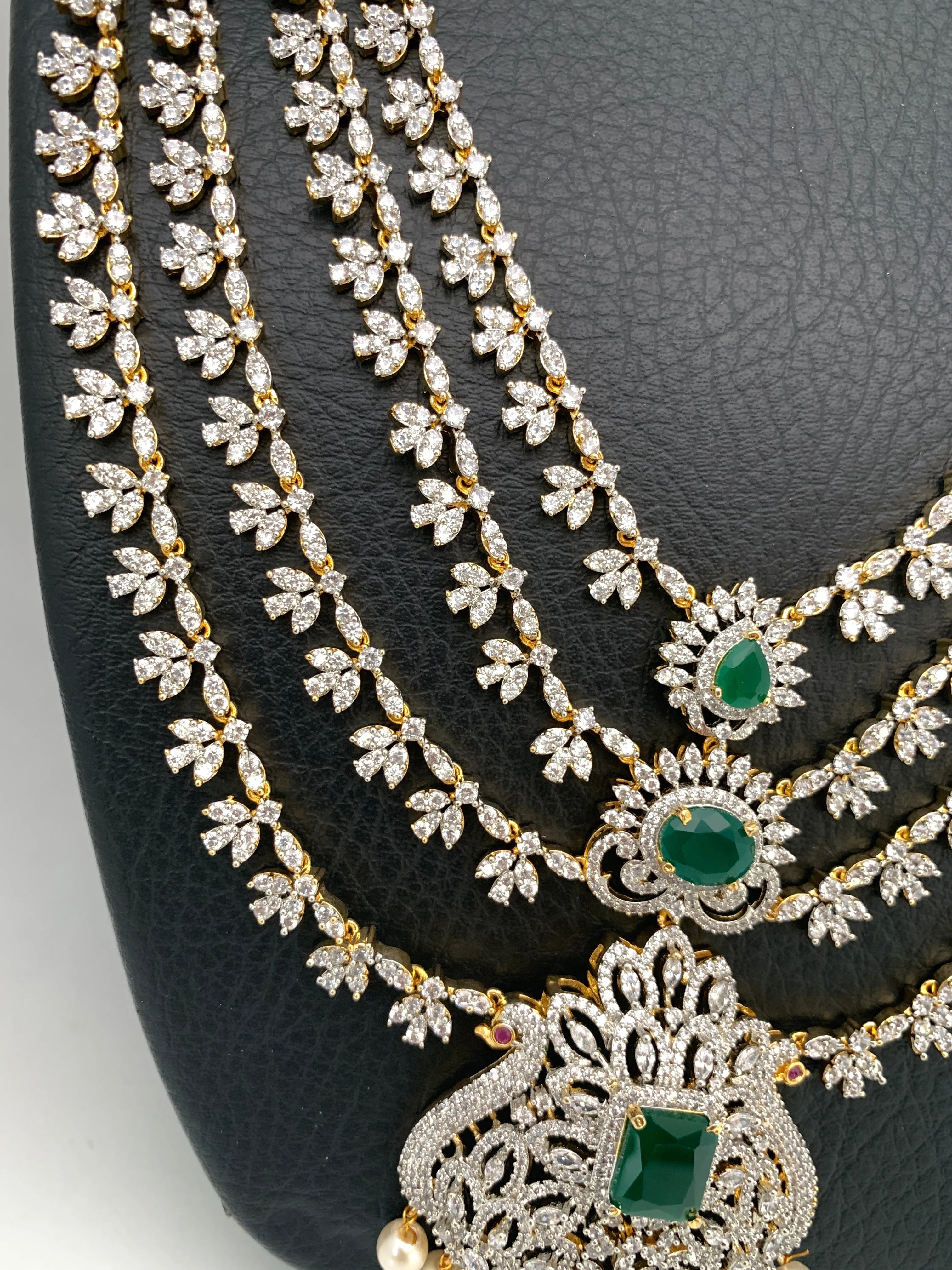 AD Emerald Green Stone Four Layer Char Lada Long Necklace