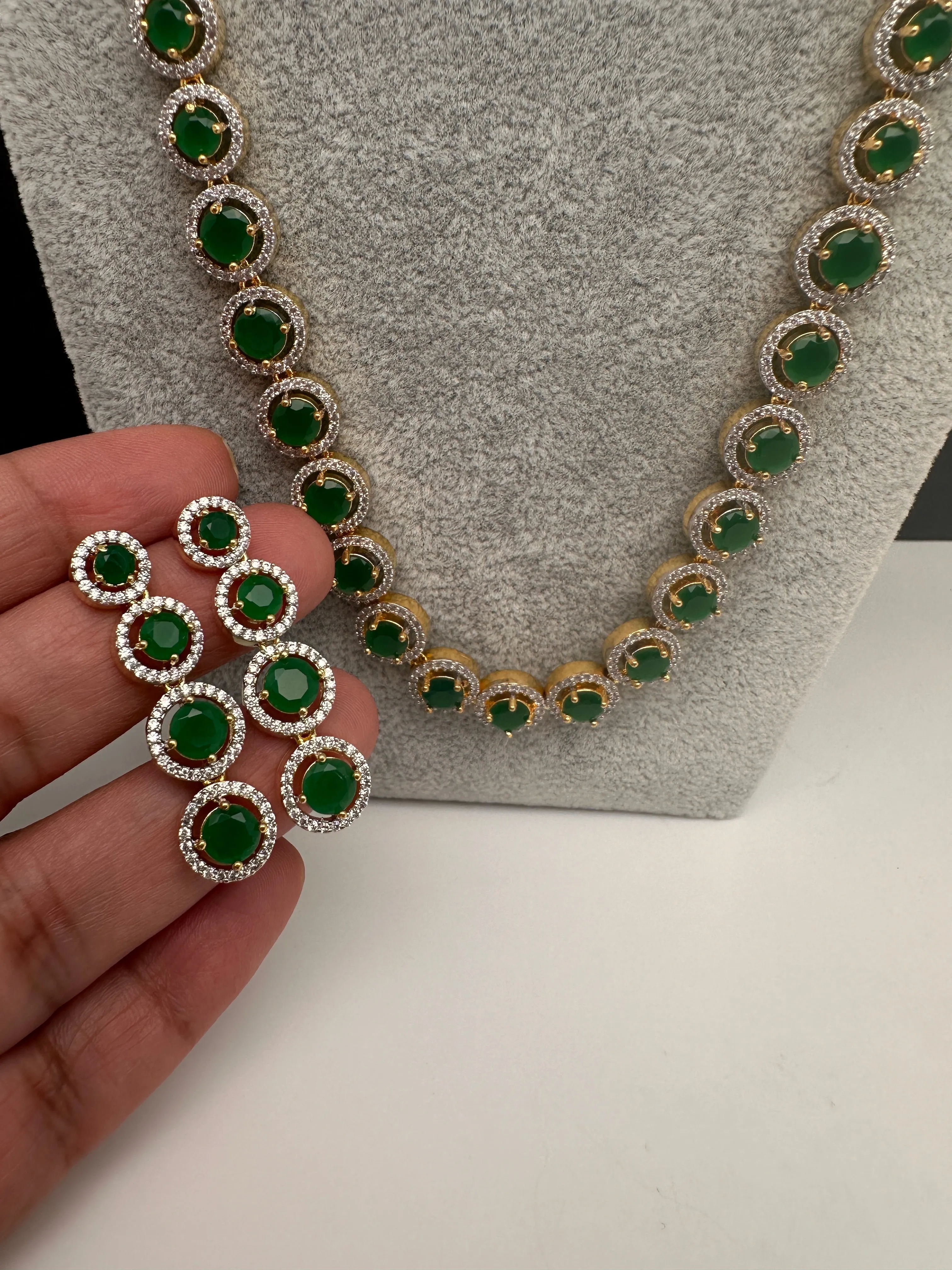 AD Emerald Green Stone Long Mala