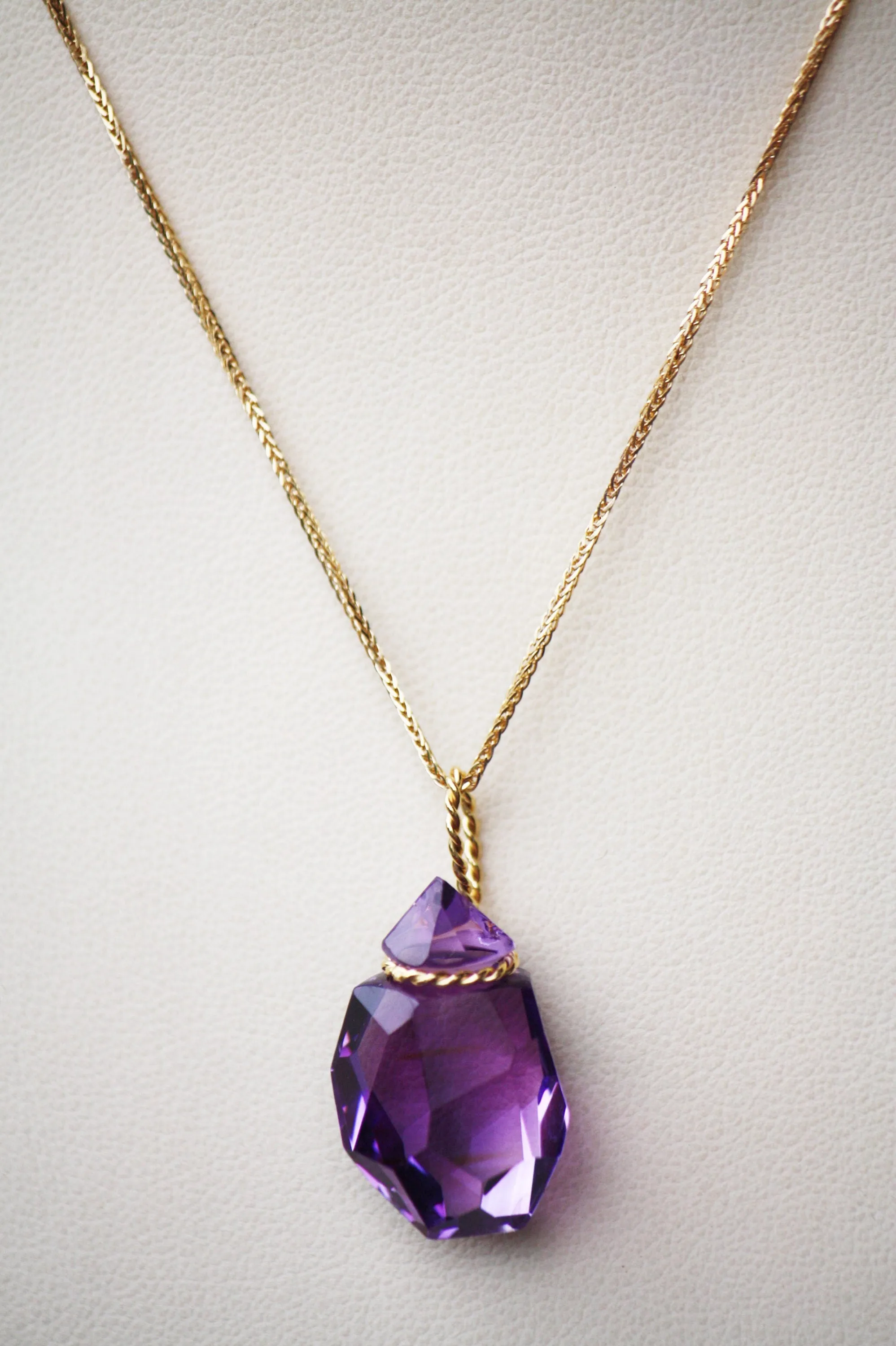 Amethyst necklace set with  Gold K18