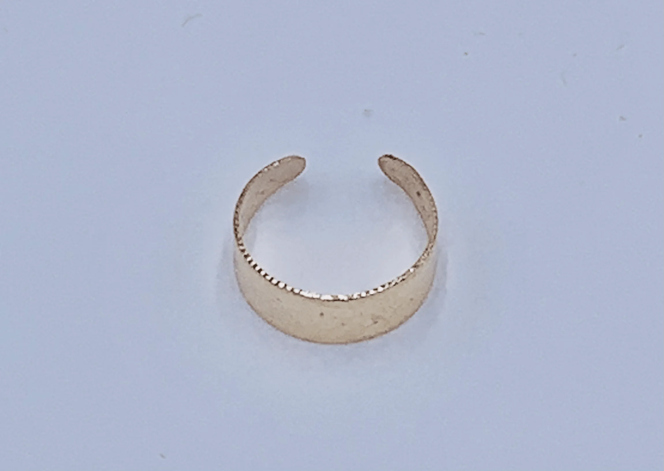 Gold Tone Engraved design Toe Ring