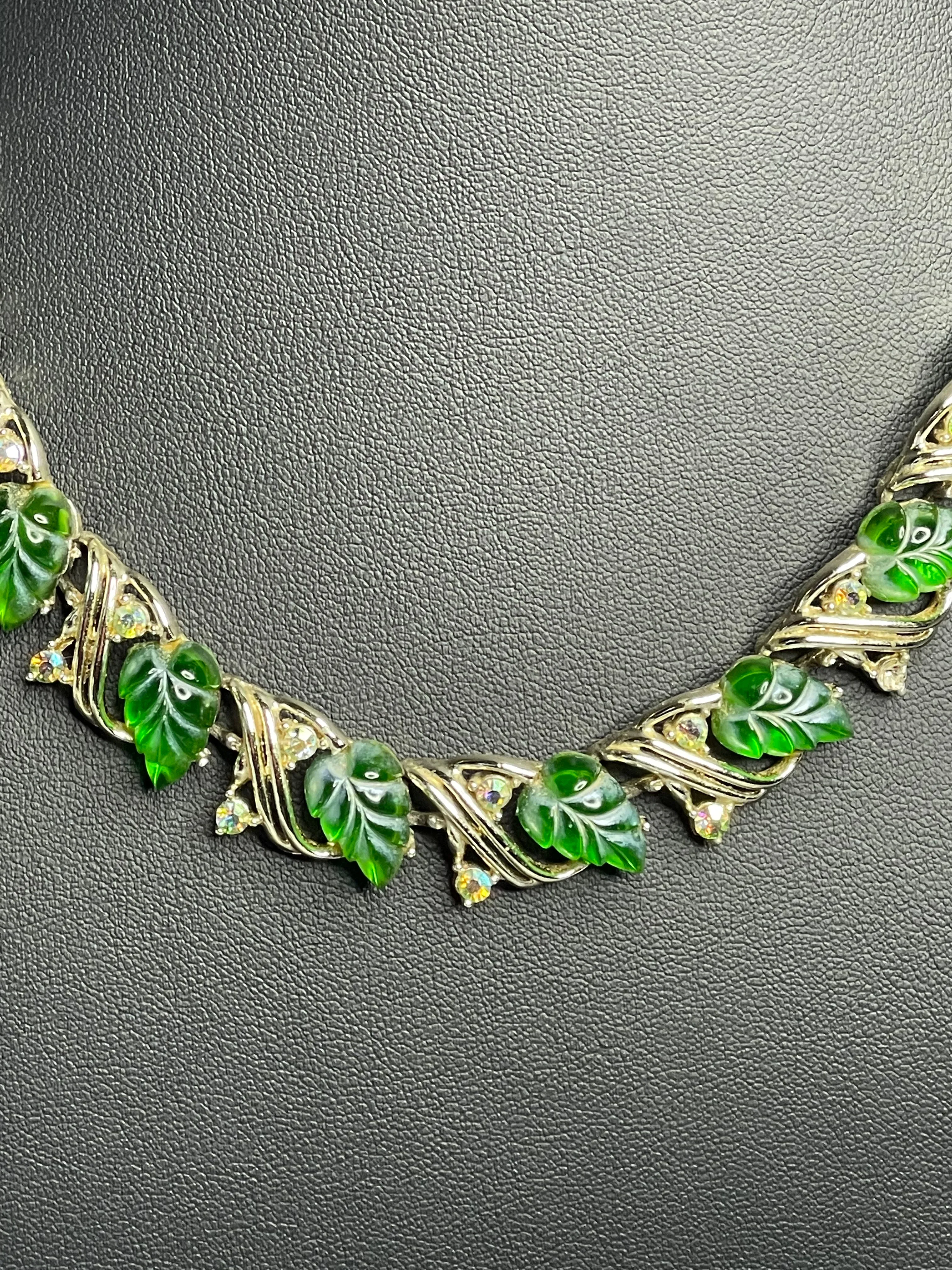 Vintage Green Jelly Carved Leaf and Rhinestone Gold Tone Necklace