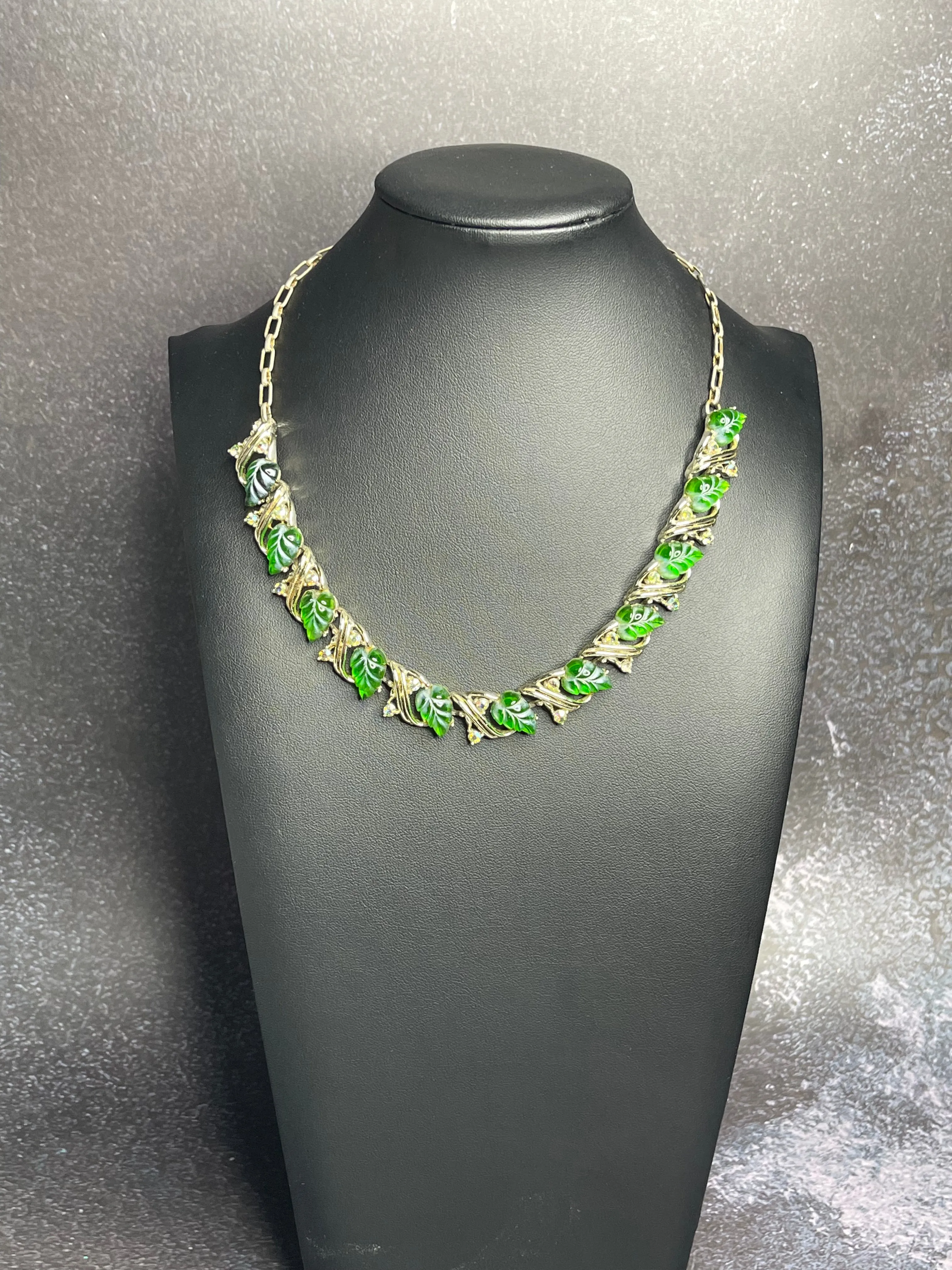 Vintage Green Jelly Carved Leaf and Rhinestone Gold Tone Necklace